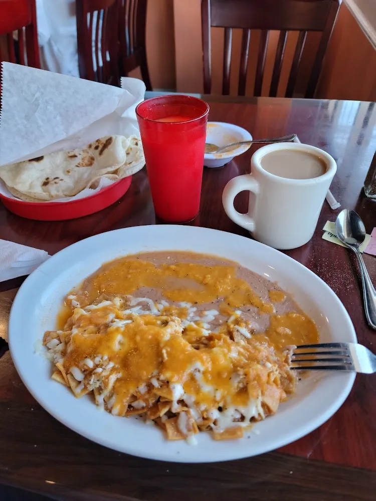 Chilaquilles Con Pollo